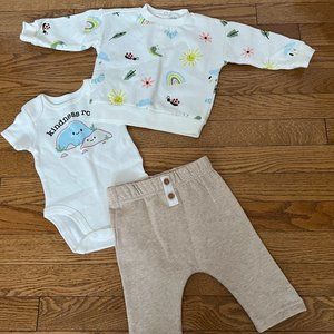 (NWOT) 3 Piece 3 Month Old Set